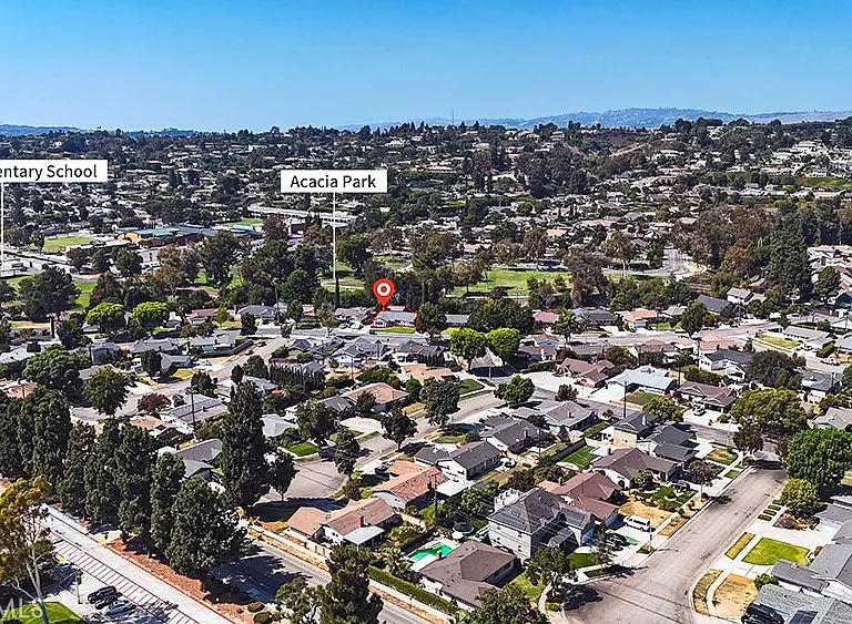 2149 Victoria Dr — Photo 41