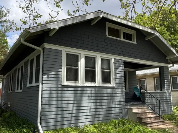 414 Hovey Ave, Normal, IL 61761