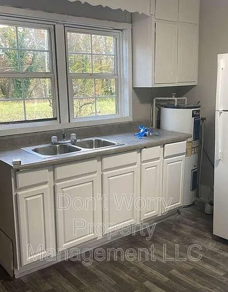 404 Carroll St — Photo 10