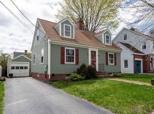 20 Chamberlain Ave, Portland, ME 04101
