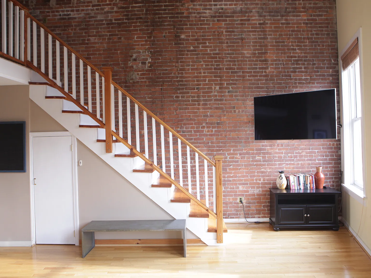 1 bed, 700 sqft, $2,200 — Photo 2