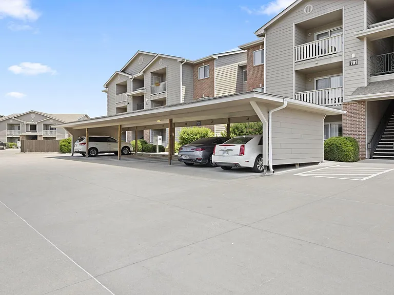 Pebblebrook Apartments — Photo 22