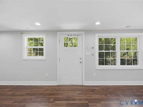2nd image of 1144 Jackson Rd