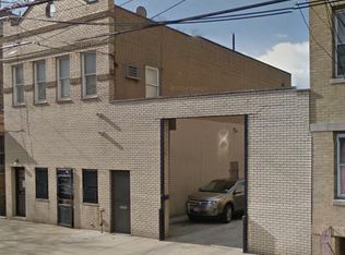 3130 14th St, Long Island City, NY 11106