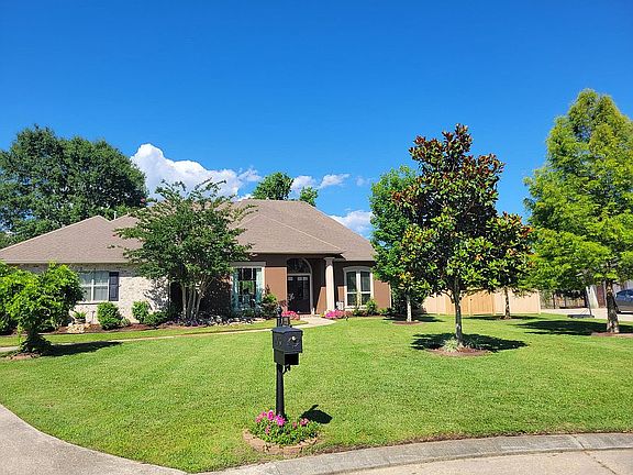 5th image of 221 Gum Bayou Ln