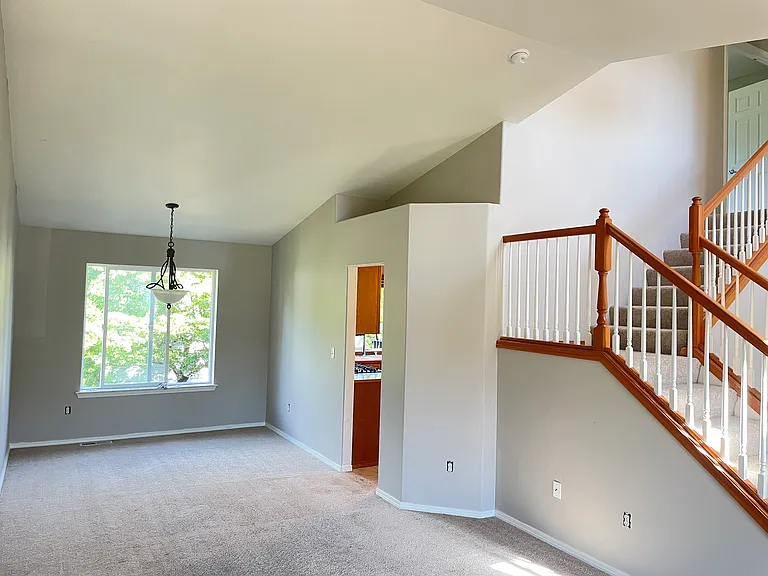 3729 73rd Dr NE — Photo 5