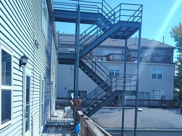 2367 E 70th Pl #1A — Photo 28