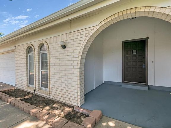 3rd image of 5537 Scott Dr