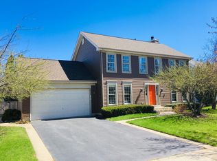 2030 Cloverdale Ln, Algonquin, IL 60102