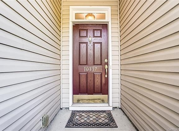 2nd image of 10337 Tintinhull Dr #240