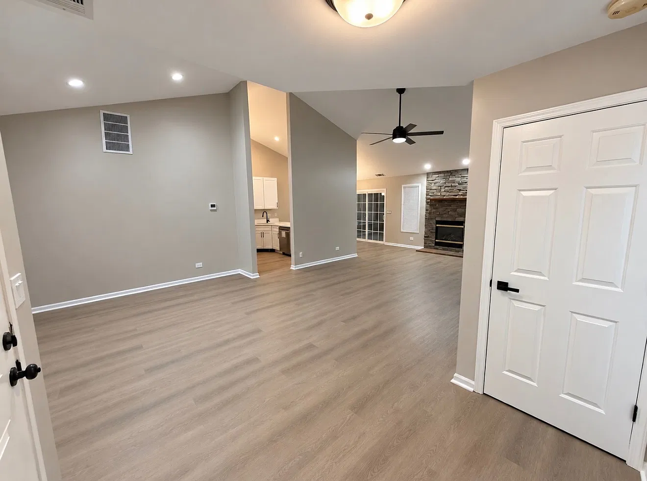 6169 Avocet Cir - 6169 Avocet Cir. — Photo 4