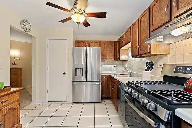 201 Maplebrook Ct #Z1 — Photo 5