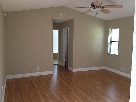 4th image of 9113 NW 53rd St