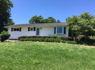 165 Chapel Hill Rd, Zanesville, OH 43701