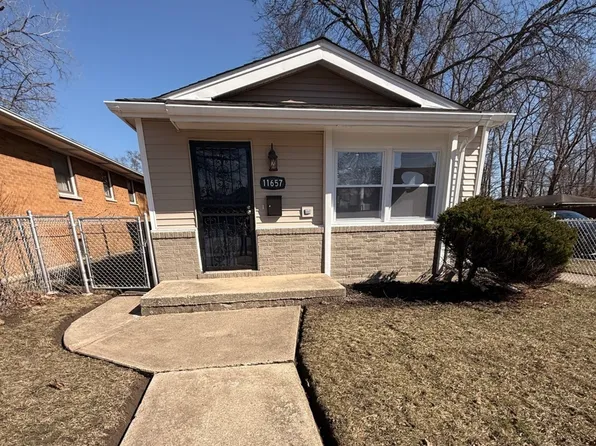 11657 S Racine Ave, Chicago, IL 60643