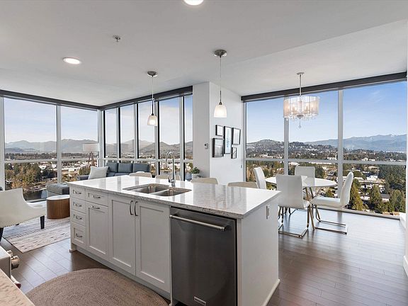 4th image of 2180 Gladwin Rd #2304