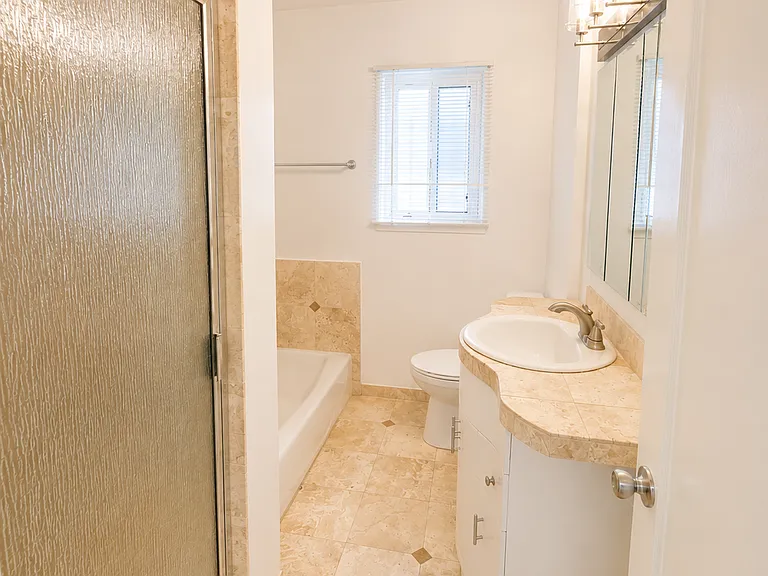 2157 W 109th Pl — Photo 11