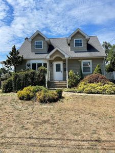 42 W 22nd Street, Deer Park, NY, 11729