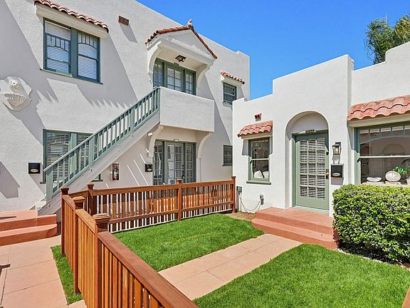4th image of 3368 Grim Ave