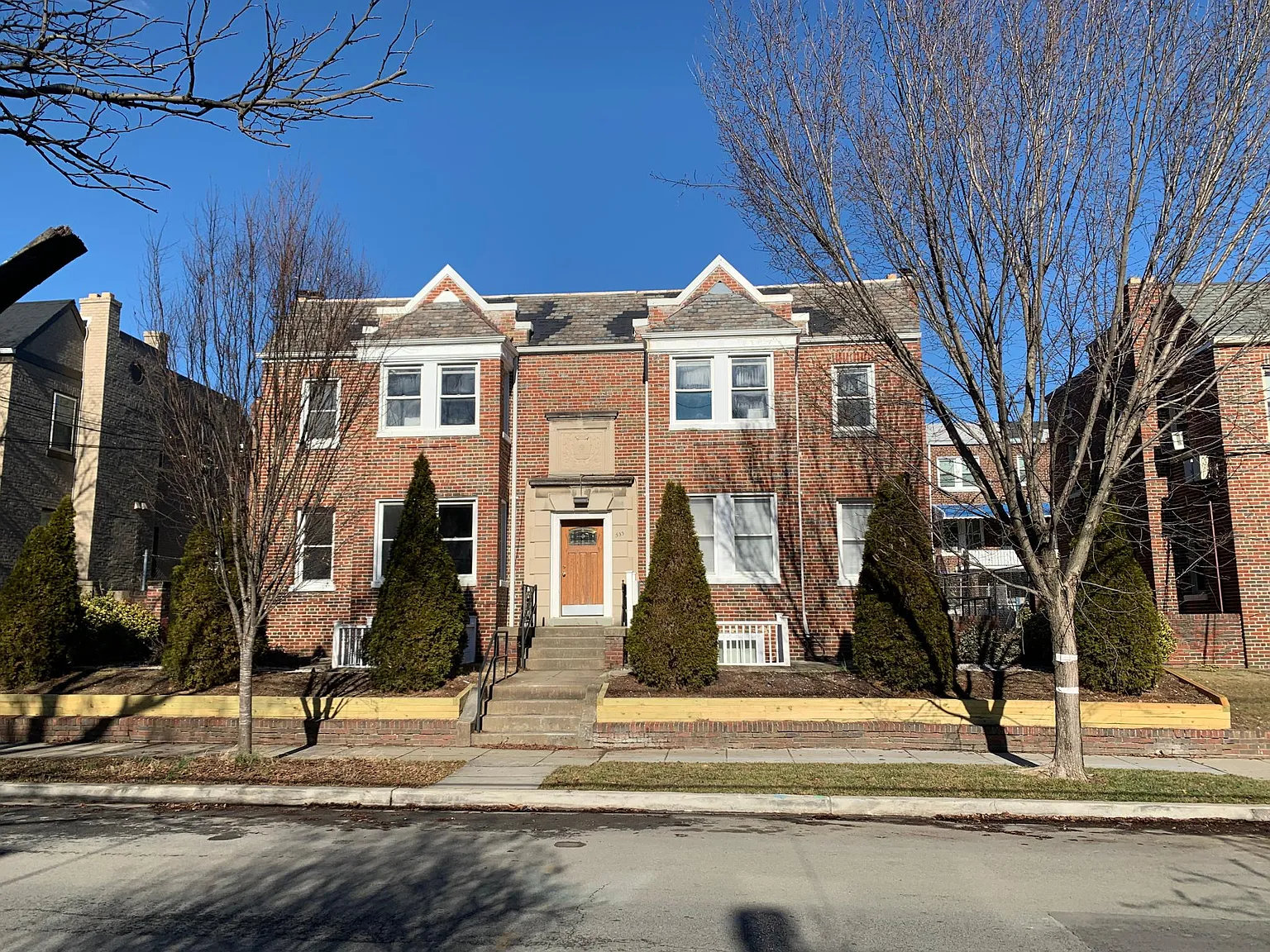 533 Peabody St NW — Photo 1