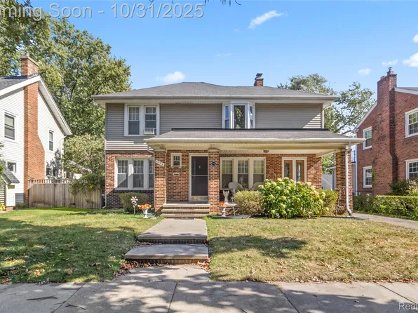 2224 Maplewood Ave, Royal Oak, MI 48073