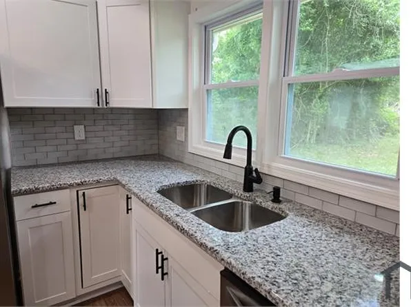 1915 Campbellton Rd SW, Atlanta, GA 30311