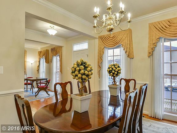 5th image of 23124 Yellowwood Dr