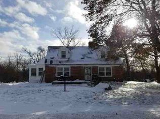 1518 E Carpenter Rd, Flint, MI 48505