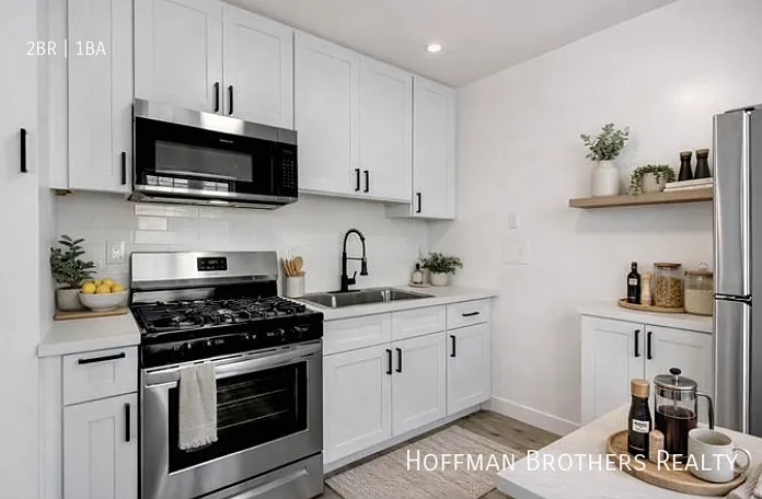 7924 S Main St #4 — Photo 3