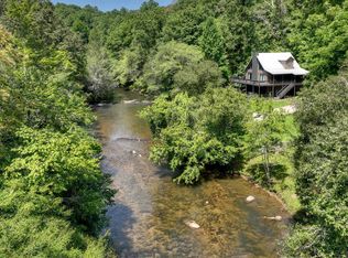 329 Red Oak Ln, Mc Caysville, GA 30555