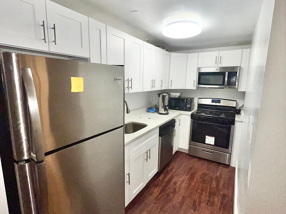 1st image of 159-10 71st Ave #M