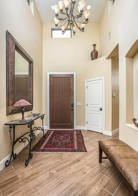 3 bed, 2210 sqft, $4,500 — Photo 3
