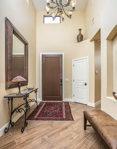 8331 E Cactus Wren Rd — Photo 3