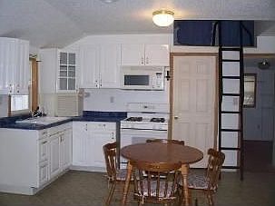 2nd image of 55274 Lexington Ave