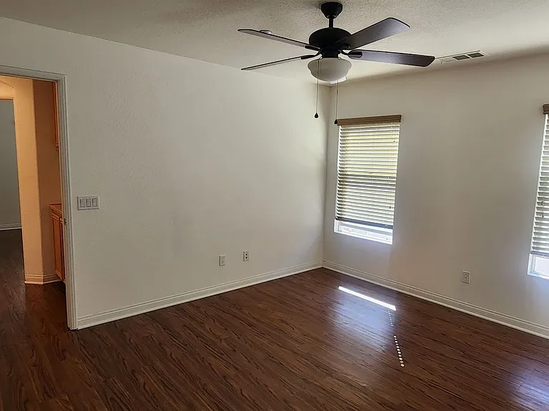 25176 Crest Haven St #3 — Photo 11