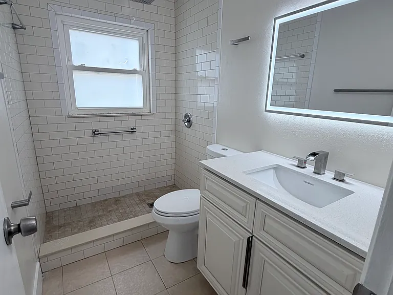 3220 Ludlow Dr — Photo 6