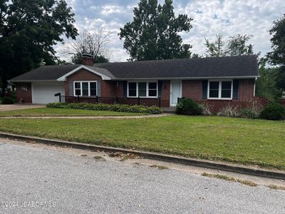 305 W Kelly St, California, MO, 65018