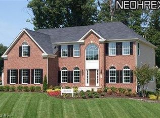 8936 Chinaberry Cir N, Macedonia, OH 44056