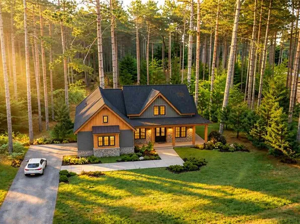 1480 Cascade Trl, Traverse City, MI 49685