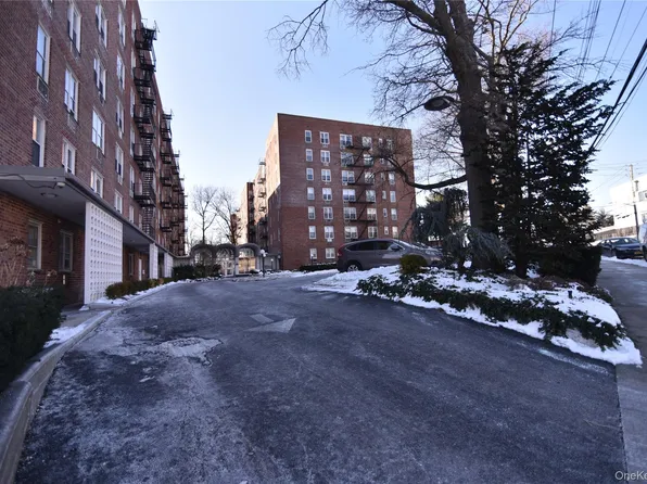 54-44 Little Neck Parkway #6H, Little Neck, NY 11362