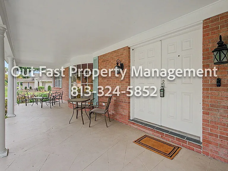 639 Howard Ave — Photo 17