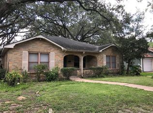 606 W Dumble St, Alvin, TX 77511