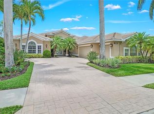 3853 Wax Myrtle Run, Naples, FL 34112