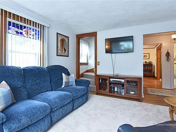 4th image of 276 Orchard St