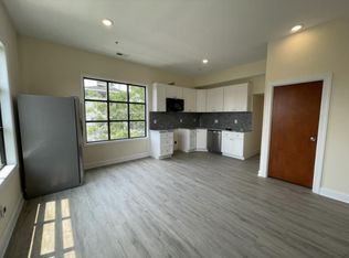 1245 S 3rd St #2A, Philadelphia, PA 19147
