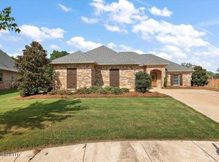 211 Duchess Ct, Flowood, MS 39232