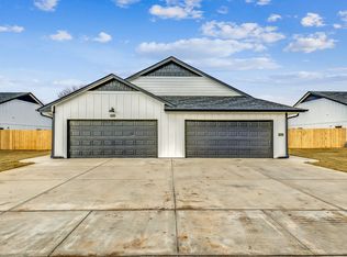 3320 W 45th St S, Wichita, KS 67217