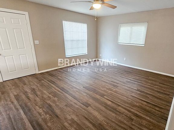2nd image of 4220 E Henry Ave