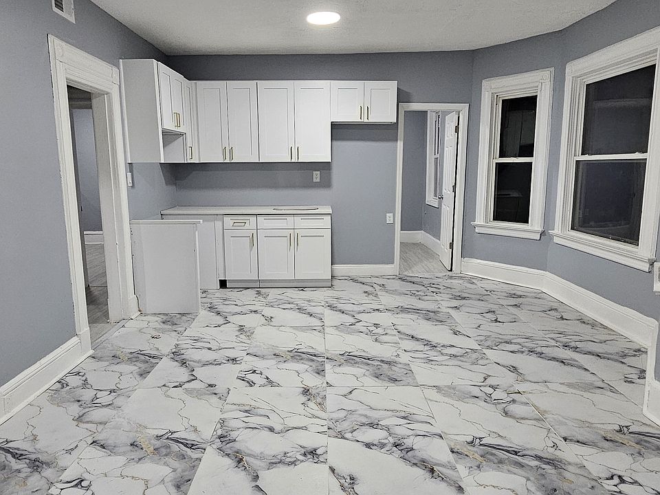 1st image of 695 E 24th St Floor 2