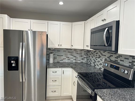 5th image of 6324 Royal Woods Dr
